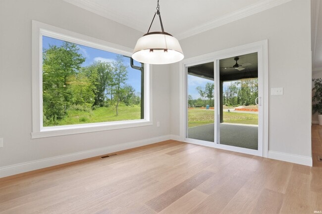 Building Photo - 4092 Cottonwood Dr