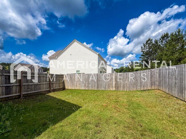 Building Photo - Move-in Special! Beautiful 5 Bed, 2 Bath h...