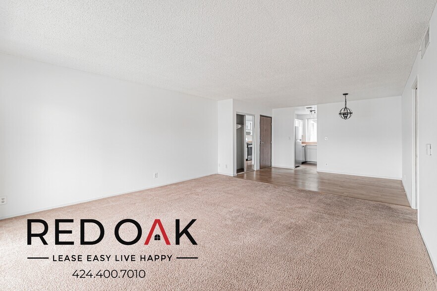 Building Photo - 7025 Vassar Ave