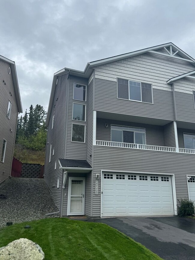 Building Photo - 3 Bed, 2.5 Bath Condo in Eagle River!