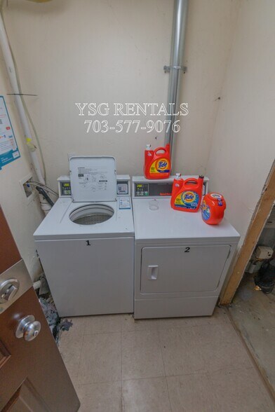 Building Photo - 364 Highland Ave