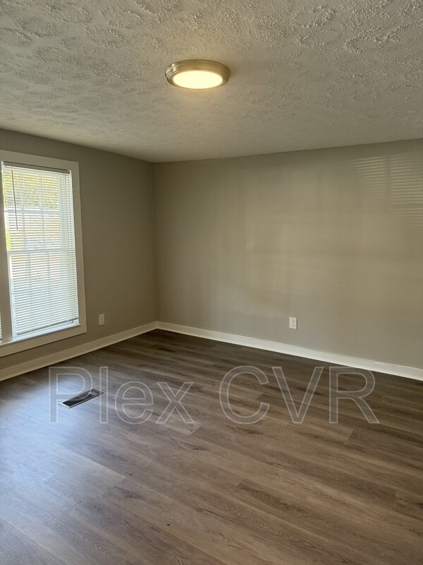 Building Photo - 4226 Oates Ave