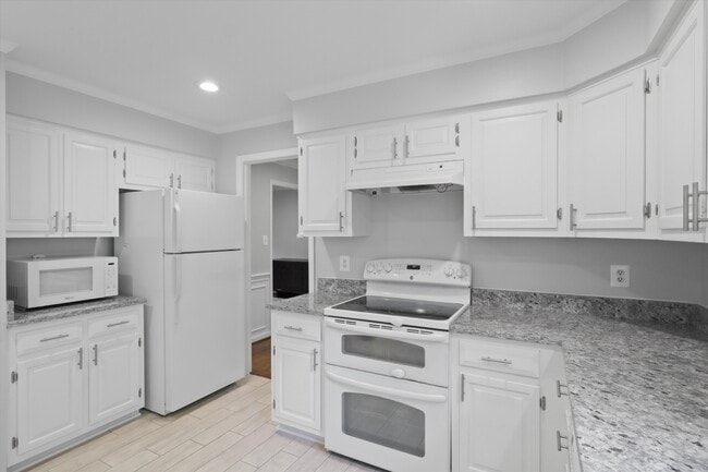 Building Photo - 4203 Maple Tree Ct