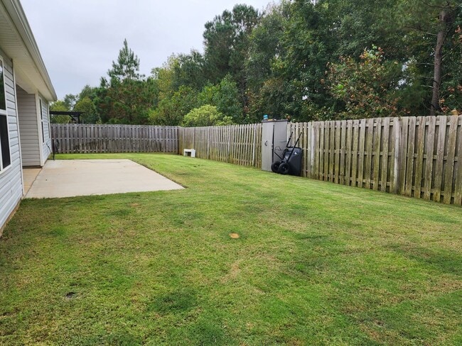 Building Photo - 4 Bedroom Ranch in Willow Oak Village
