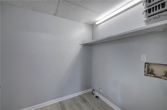 Building Photo - 128 Evergreen Trail SE