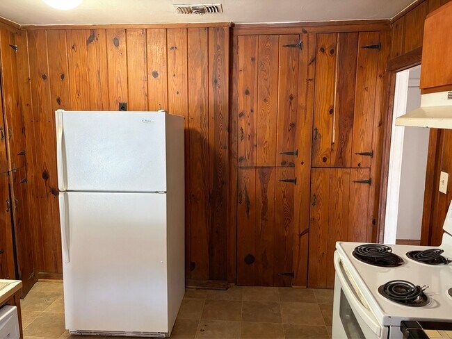 Building Photo - 209 Lovelace Dr