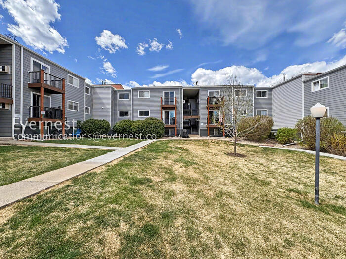 Building Photo - 16359 W 10th Ave