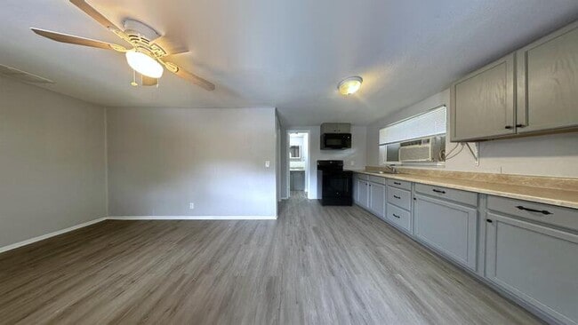 Building Photo - 8240 Krag Dr