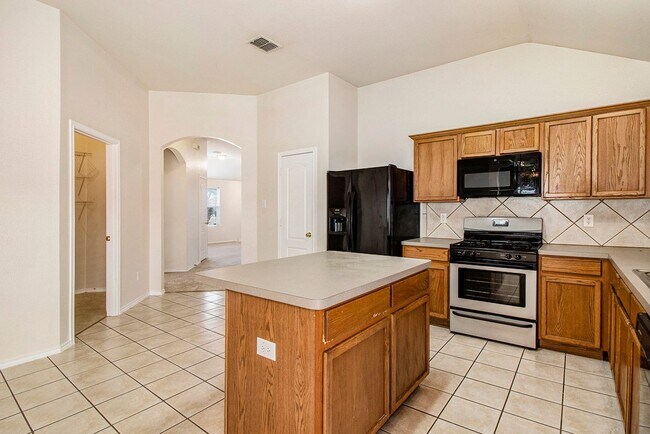 Building Photo - Charming 4-Bedroom, 2-Bathroom Home