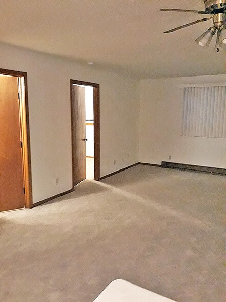 Building Photo - 608 N 4th St