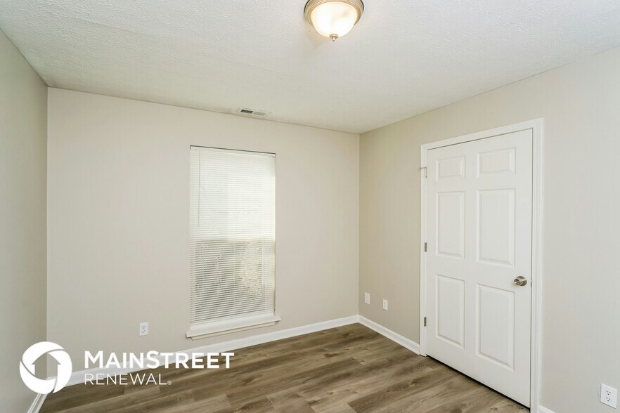 Building Photo - 7401 Hassock Dr