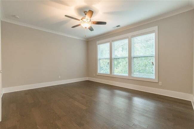 Building Photo - 4133 Wisconsin Dr