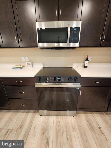 Building Photo - 175 N Madison St