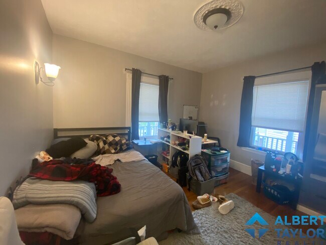 Building Photo - 30 Touro Ave