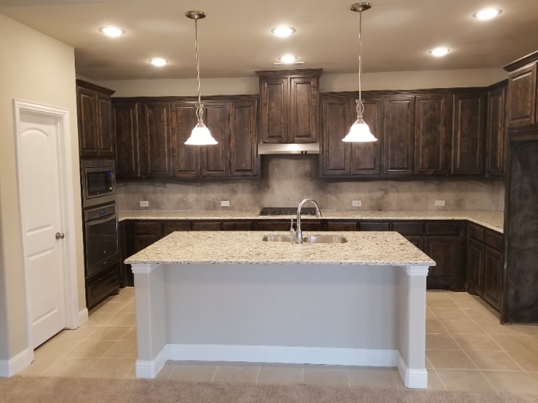 Building Photo - 15609 Canyon Ridge