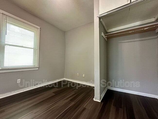 Building Photo - 1109 Fanning St