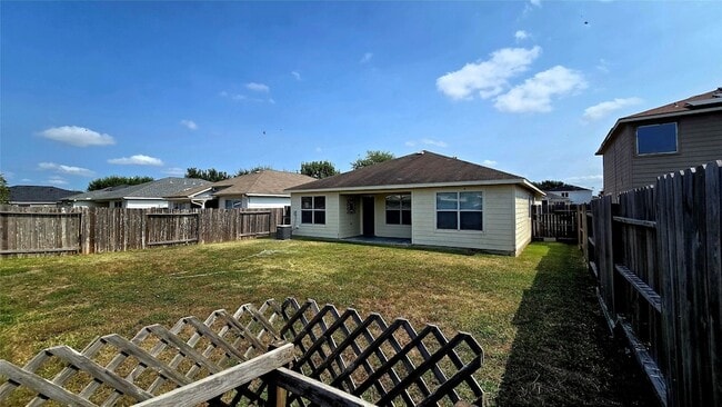 Building Photo - 7122 Sunrise Hill Ln