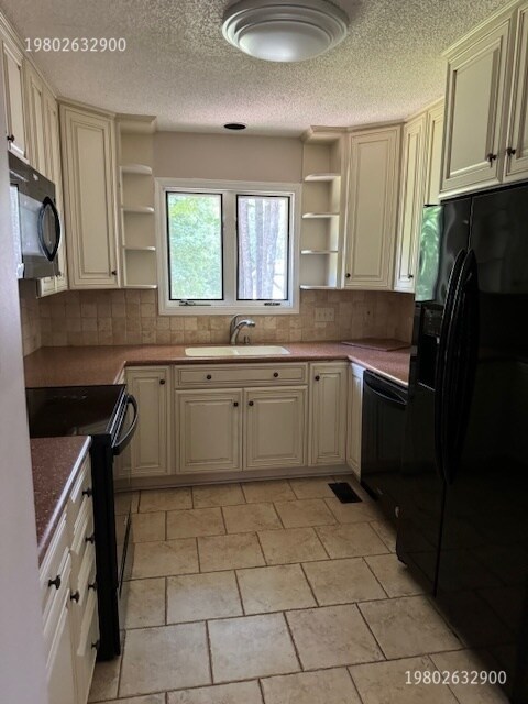 Building Photo - 14910 Majestic Oak Dr