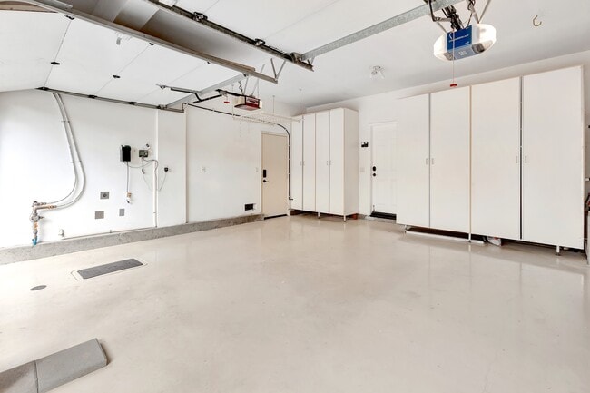 Building Photo - 132 Spring Valley