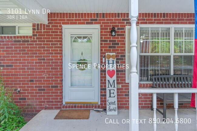 Building Photo - 3101 Lynn Dr