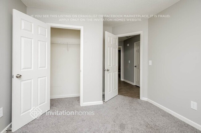 Building Photo - 5449 Sweetsprings Dr SW