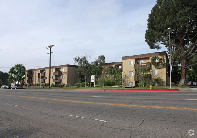 Building Photo - Foothill Vista
