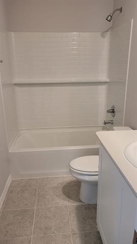 Building Photo - 1919 Rolling Rdg Dr