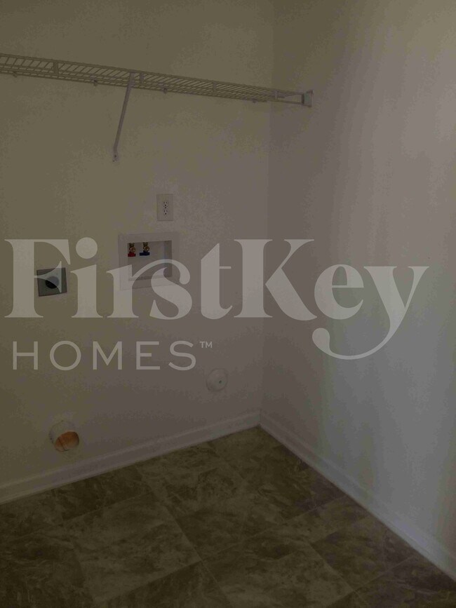 Building Photo - 1309 Waldridge Ct