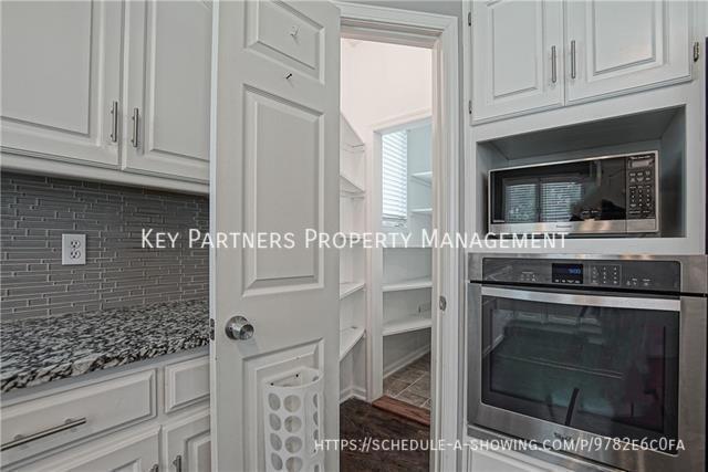 Building Photo - 12403 W 126th St