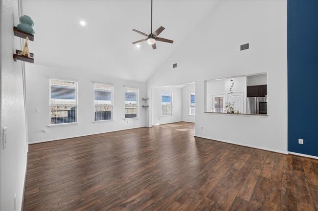 Building Photo - 617 Cortona Ln