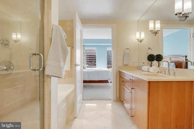 Building Photo - 1111 19th St N