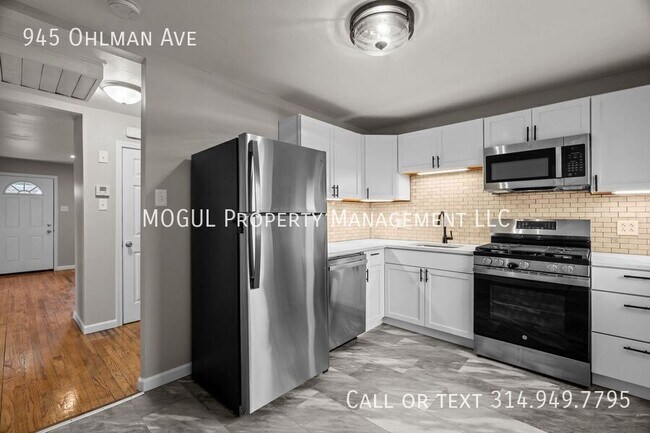 Building Photo - 945 Ohlman Ave