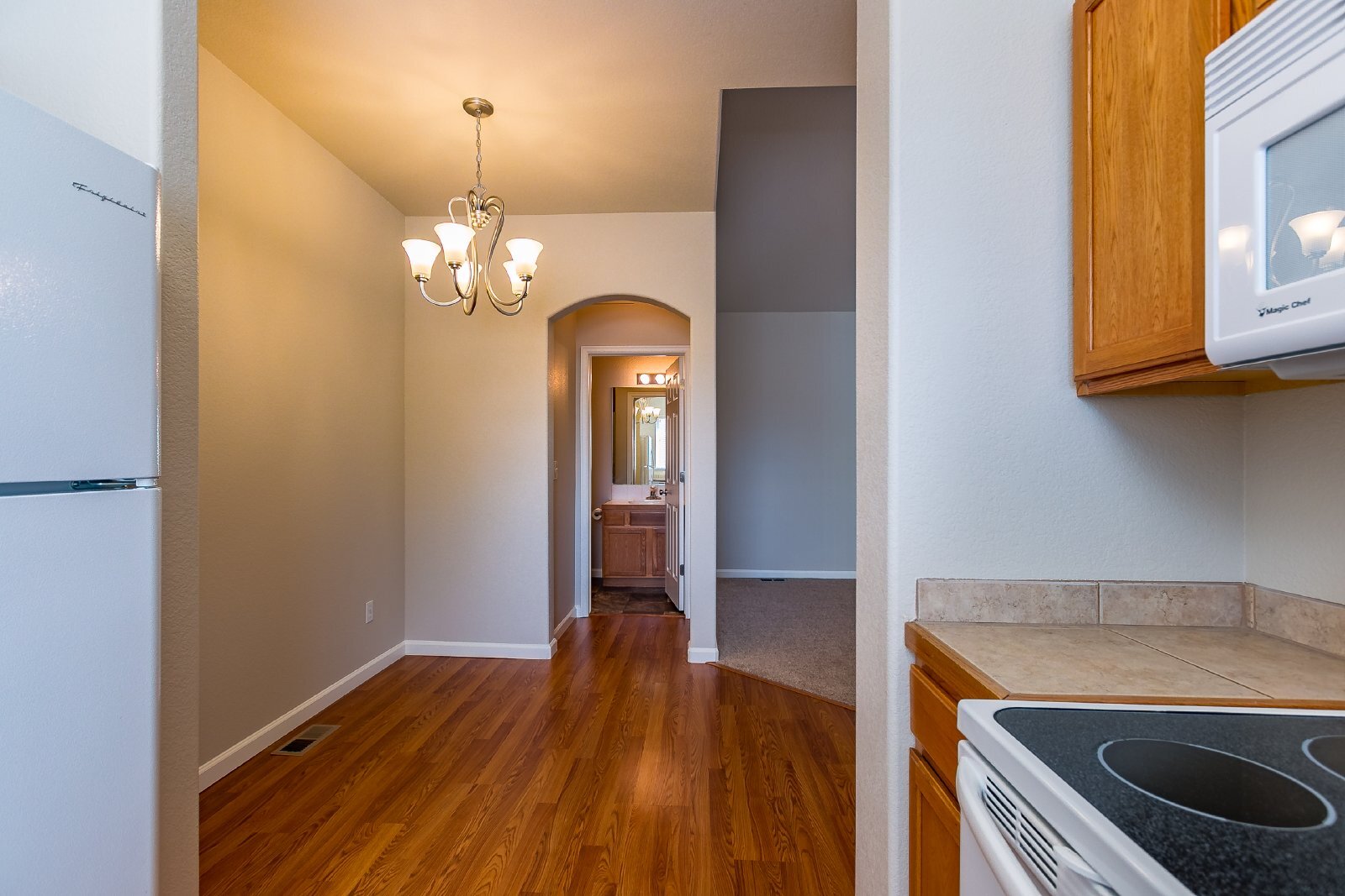 Building Photo - Modern Comfort and Low-Maintenance Living ...