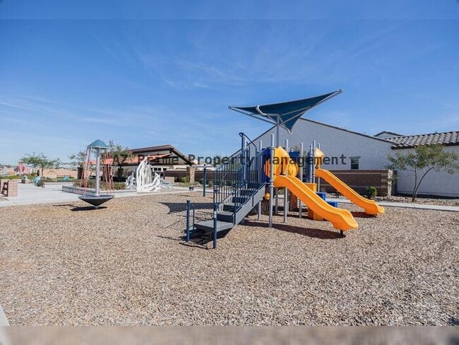 Building Photo - 12503 W Pkwy Ln