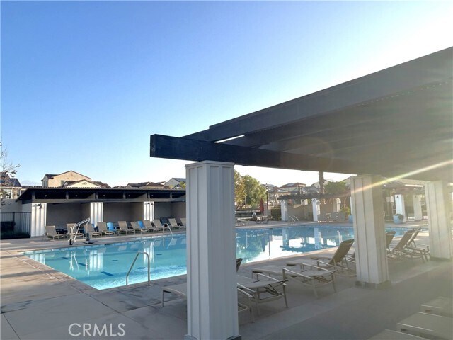 Building Photo - 16134 Paddock Ave