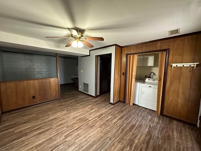 Building Photo - 1413 McCauley Rd