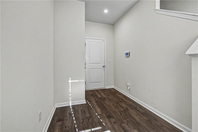 Building Photo - 3668 Hidden Valley Cir