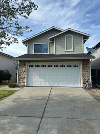 Building Photo - 526 Azores Cir