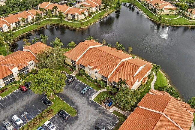 Building Photo - 1239 SW 46th Ave