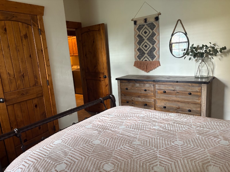 Building Photo - 715 Moraine Ct