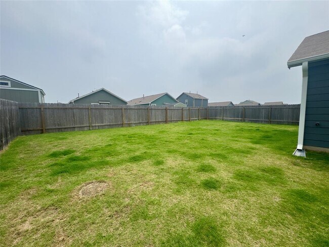 Building Photo - 510 Sunray Dr