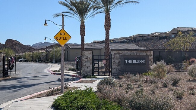 Building Photo - Immaculate 3 Bedroom Furnished Smart Home in Lake Las Vegas – A Tranquil Desert Oasis