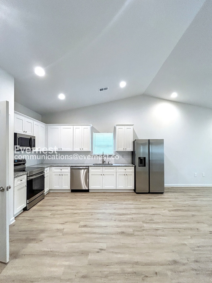 Building Photo - 1013 N Boyce St