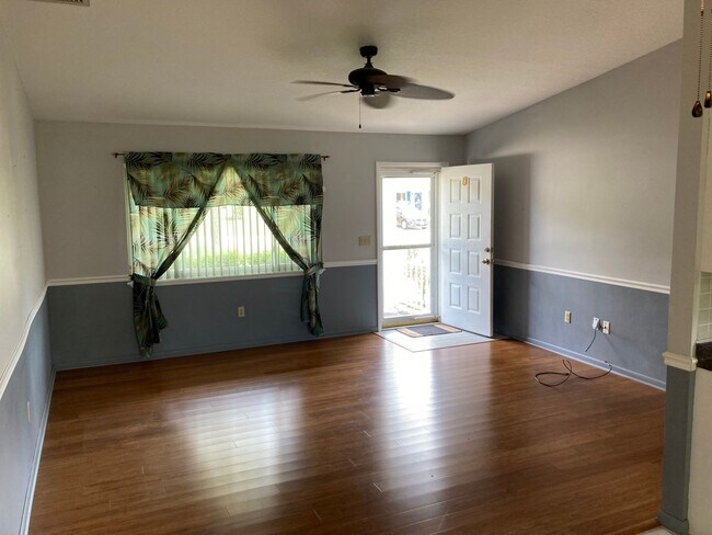 Building Photo - 8278 SW 105th Pl