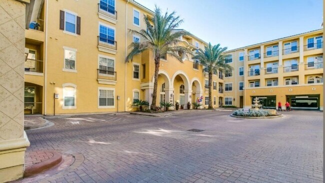 Building Photo - 7105 Old Katy Rd