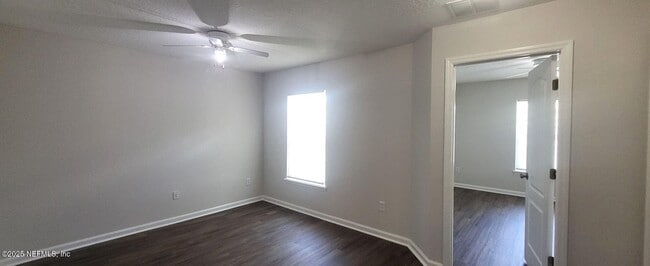 Building Photo - 1573 Biscayne Bay Dr