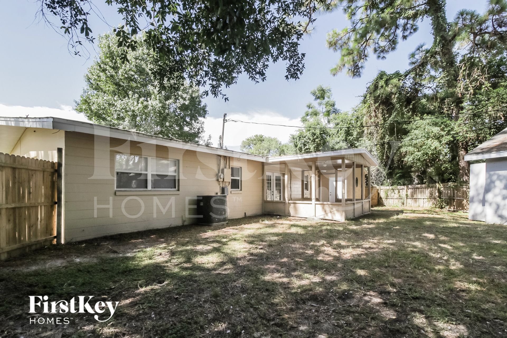 Building Photo - 510 Iris Rd