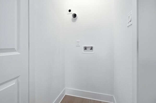 Building Photo - 307 Bolden St