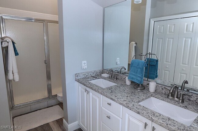 Building Photo - 5455 Worthington Ln