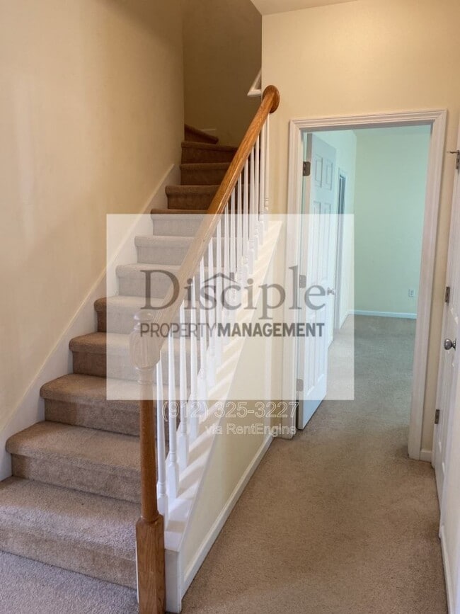 Building Photo - 169 Regency Cir